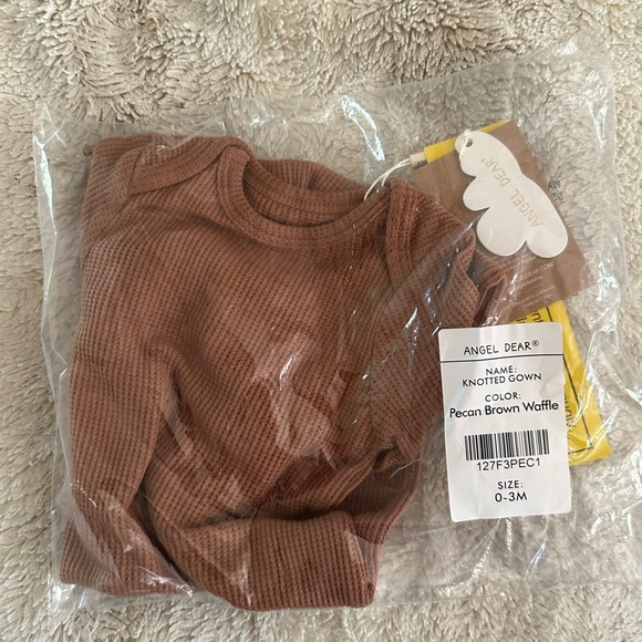 Angel Dear Knotted Gown NWT 0-3M - Picture 2 of 2